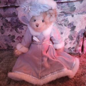 Vintage Bearington Bear No Box Or Stand
